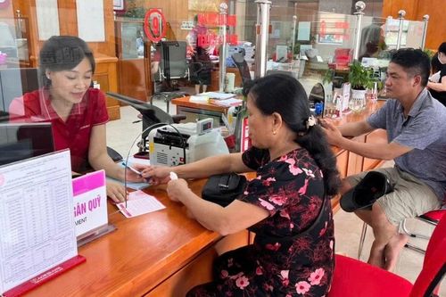 Đảng bộ Agribank Chi nhánh Yên Bái học và làm theo lời Bác