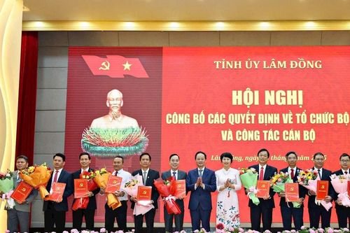 Đồng chí Lê Huy Toàn được bổ nhiệm làm Tổng Biên tập Báo và Phát thanh, truyền hình Lâm Đồng