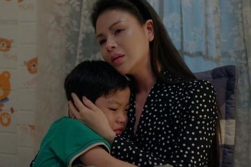 Điều ít biết về diễn viên nhí lấy nước mắt khán giả trong 'Dịu dàng màu nắng'