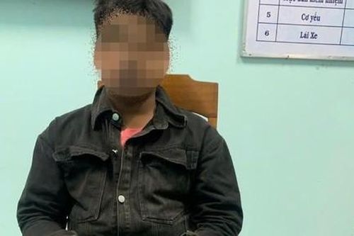 Đến nhà chơi, cháu 'tiện tay' trộm heo đất của mợ