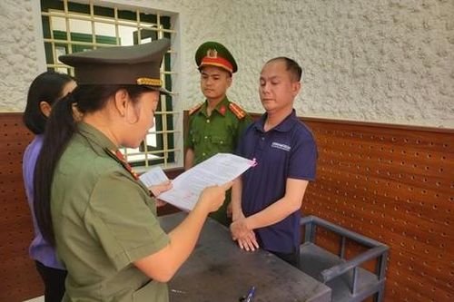 Khởi tố đối tượng lợi dụng hoạt động báo chí để lừa đảo