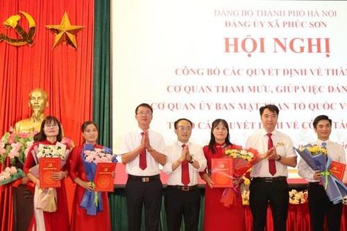 Hoàn thiện công tác tổ chức bộ máy, cán bộ xã Phúc Sơn