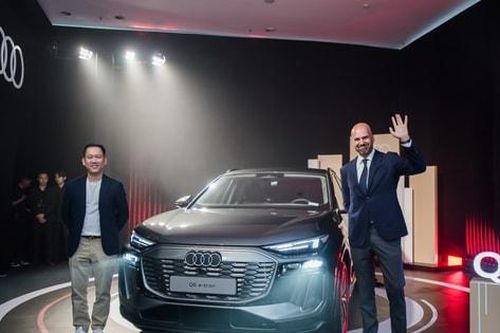 Nhiều xe hạng sang đổ bộ thị trường Việt Nam