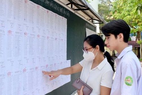 Thủ khoa 13 môn chuyên vào lớp 10 của Hà Nội là ai?