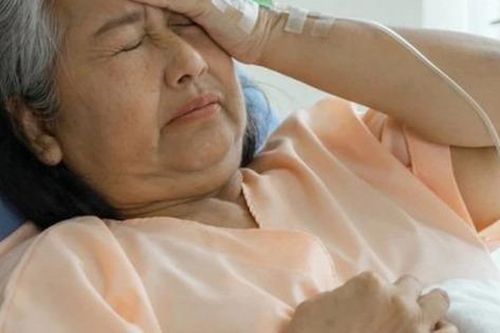 'Con ai thì người nấy chăm' – lời nói lạnh lùng của mẹ chồng khi con dâu sinh mổ khiến bà phải trả giá lúc nằm viện