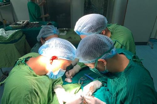 Từ ca bệnh nhi thủng dạ dày được cứu sống, làm gì để phòng ngừa cho trẻ?