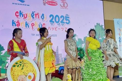 Xúc động 'Chuyến đi hạnh phúc' cho trẻ có hoàn cảnh đặc biệt