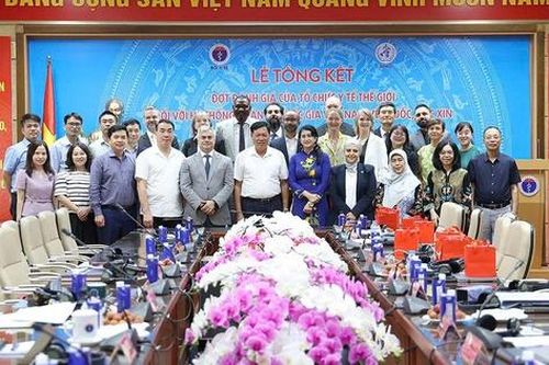 Tiếp tục nỗ lực để sớm đạt mức độ 3, tiến tới mức độ 4 hệ thống sản xuất quốc gia Việt Nam về thuốc, vắc xin