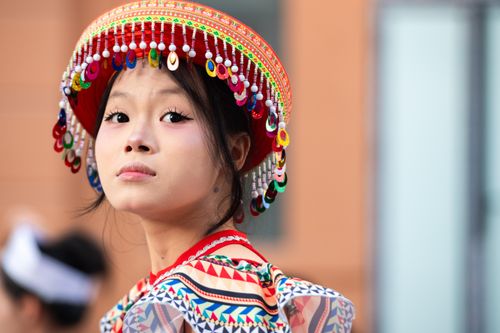Thí sinh bật xa, hát múa, giành suất vào đại học