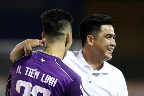 Bình Phước muốn 'lên đời' với HLV Việt Thắng