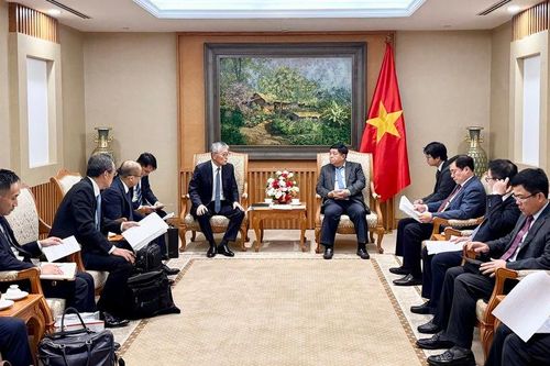 Tập đoàn Erex hỗ trợ Việt Nam đào tạo nhân lực trong ngành năng lượng tái tạo, bán dẫn