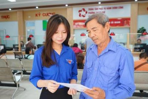 'Sức trẻ' đồng hành cùng chính quyền hai cấp