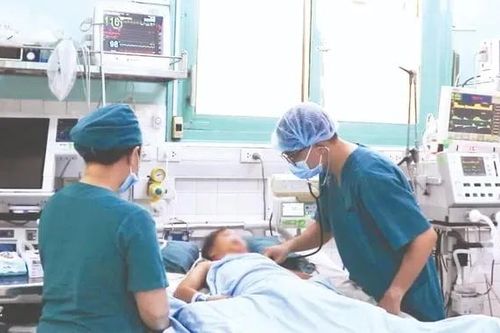 Liên tiếp cấp cứu trẻ em bị tai nạn dịp hè