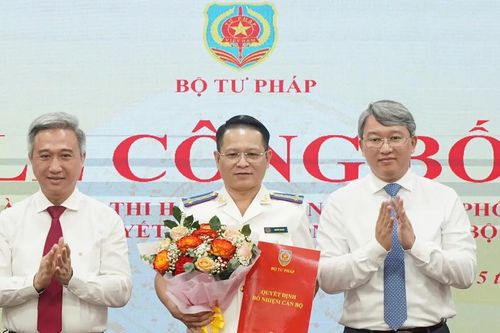 Công bố thành lập THADS TPHCM và trao quyết định cán bộ