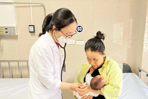 Trẻ 1 tháng tuổi ngộ độc sái thuốc phiện