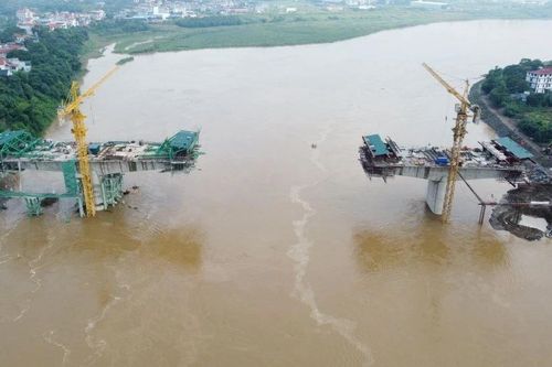 Phấn đấu hợp long cầu Phong Châu mới ở Phú Thọ trong tháng 9