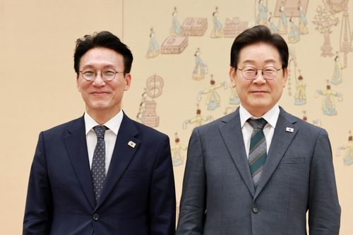 Thủ tướng Phạm Minh Chính gửi điện mừng Thủ tướng Hàn Quốc Kim Min Seok