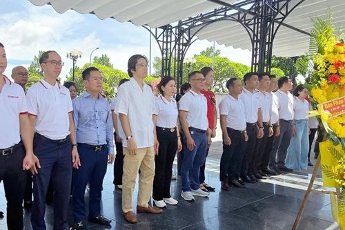Năm thứ 18, Báo Pháp luật Việt Nam thực hiện Chuyến đi Tri ân Tháng 7 miền Trung