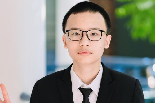 Thủ khoa thi lớp 10 chuyên Toán của Hà Nội với 3 điểm 10