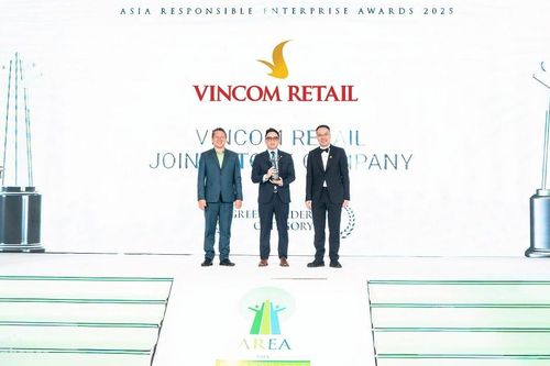 Vincom Retail giành 'cú đúp': Top 50 công ty niêm yết và Lãnh đạo Xanh châu Á
