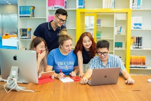 Tư duy chiến lược trong truyền thông doanh nghiệp thời đại AI