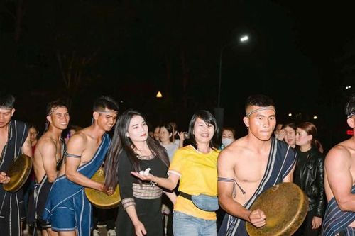 Giữ tiếng chiêng ngân ở KaoKuil