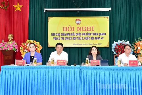 Đoàn ĐBQH tỉnh tiếp xúc cử tri phường Bình Thuận