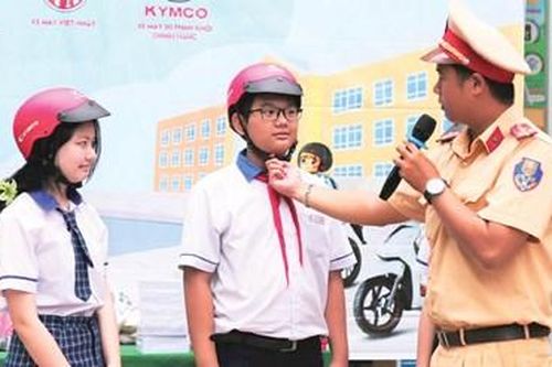 Giáo dục bằng cảm hóa