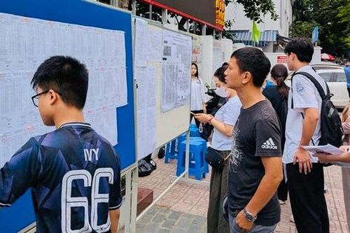 8 học sinh đồng á khoa vào lớp 10 tại Hà Nội