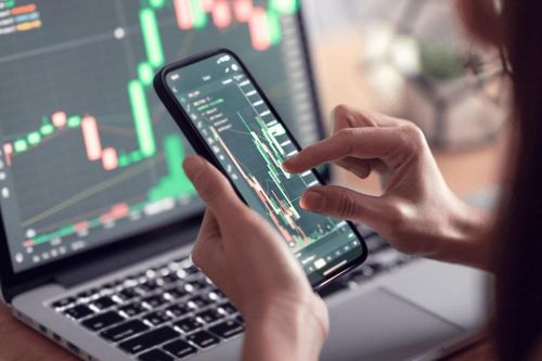 Cổ phiếu nổi bật tuần qua: VIX 'bùng nổ' thanh khoản, LDG tăng trần liên tiếp