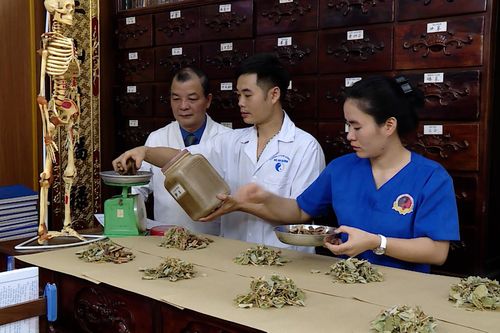 Hướng dẫn thanh toán BHYT thuốc y học cổ truyền, dược liệu
