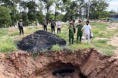 Xử lý nghiêm hành vi chôn thải trái phép ra môi trường