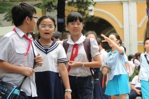 Vì sao nhiều cha mẹ xin nhà trường không khen thưởng cho con dù đỗ thủ khoa, đạt học sinh giỏi?