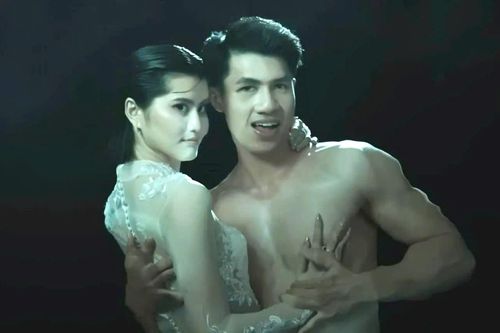 Phim 18+ có Kay Trần rời rạp