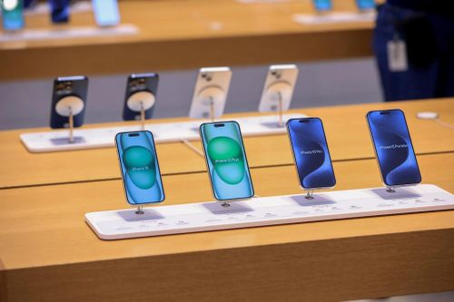 Đối tác Apple sẵn sàng đấu Samsung, LG