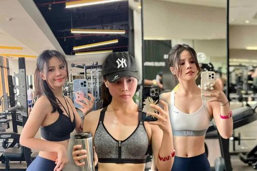 Vợ HLV Vũ Hồng Việt gây sốt với body săn chắc nét căng
