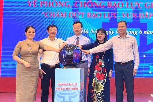 Phòng, chống bạo lực gia đình: Vì một Việt Nam tiến bộ và văn minh