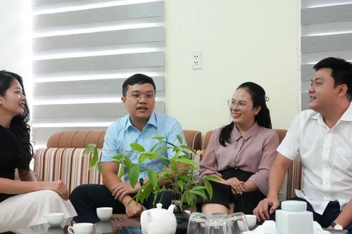 Quảng Ngãi đón người về nhà: Chuyện thật như cổ tích giữa đời thường