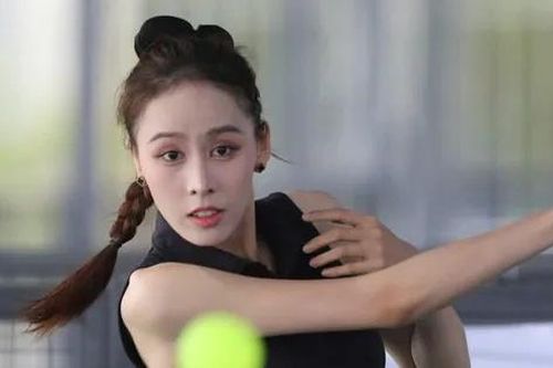 Á hậu Ngọc Hằng, Emma Lê dậy từ 3h sáng chuẩn bị thi đấu ở Giải Vô địch Pickleball Vietnam