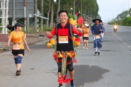 Cosplay ấn tượng tại Giải Marathon quốc tế Mekong Delta lần thứ 6 năm 2025