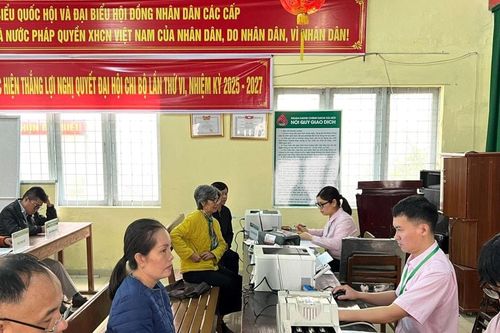 Ngân hàng Chính sách Xã hội tổ chức phiên giao dịch lần đầu tiên sau sáp nhập