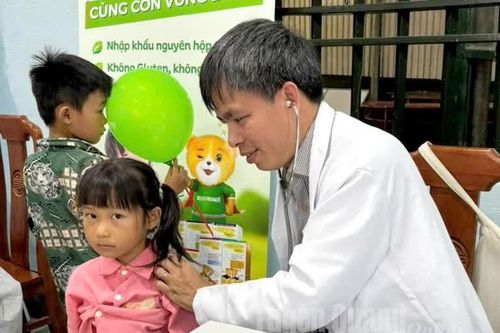 Chương trình khám bệnh miễn phí tại xã biên giới Cán Tỷ