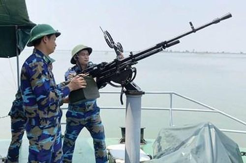 Giữ bình yên giữa trùng khơi