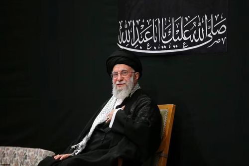Lãnh tụ tối cao Iran lần đầu xuất hiện công khai sau xung đột với Israel