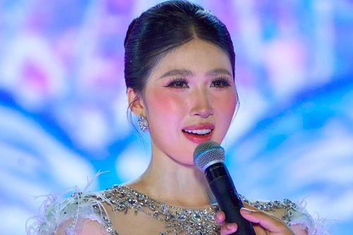 Giật mình với loạt ứng xử 'khó đỡ' của các thí sinh hoa hậu