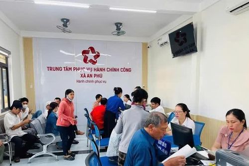 Chính quyền hai cấp: gần dân, sát dân từ những ngày đầu