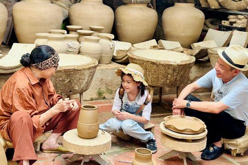 'Cha con vạn dặm' - Hành trình thấu hiểu giữa 2 thế hệ