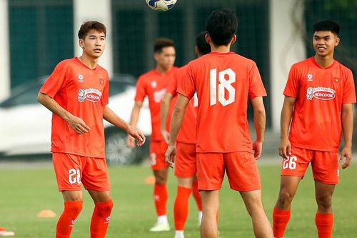 Tin nóng bóng đá Việt hôm nay 7/7: U22 Việt Nam chia tay cầu thủ trẻ xuất sắc nhất V-League; Đội tuyển nữ được thưởng 600 triệu đồng