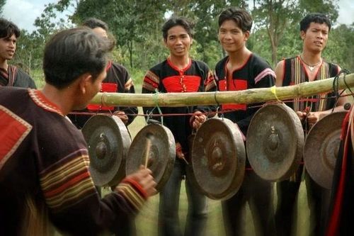 Giữ gìn, bảo tồn, phát huy các giá trị văn hóa