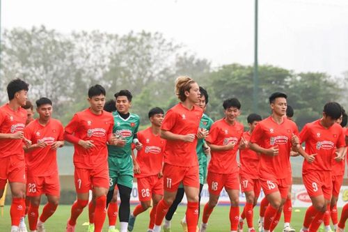 HLV Kim Sang Sik rút 8 cầu thủ khỏi danh sách U23 Việt Nam